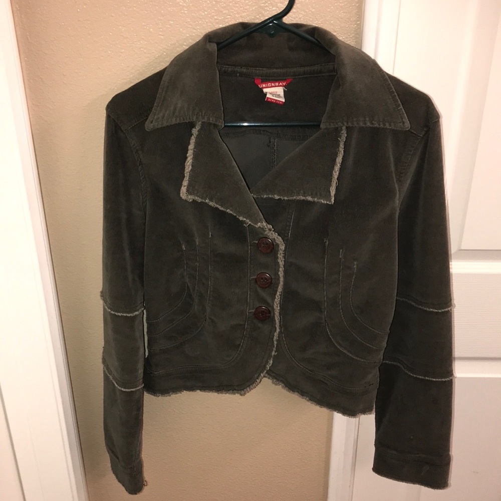 Trendy cropped jacket